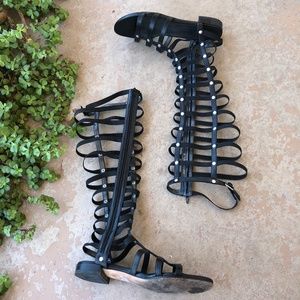 Stuart Weitzman Gladiator Black Leather Sandals